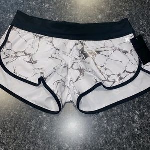 Womens Hurley Swim Board Shorts Size Large NWT Marbled White Print Phantom Style